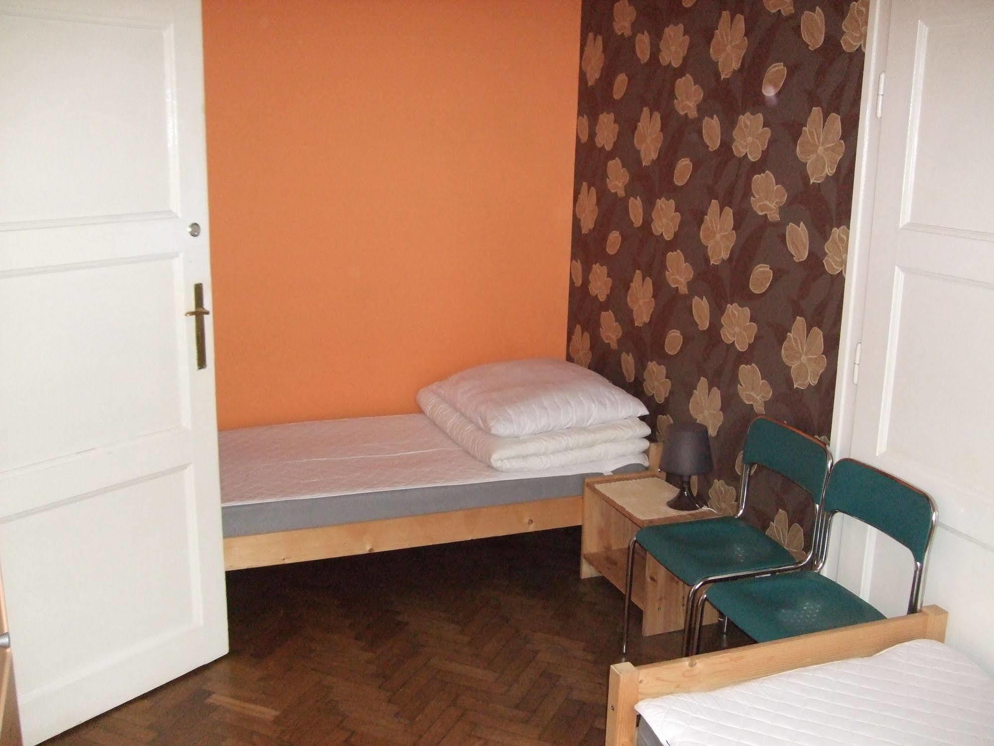 Old Walls Hostel Krakau Buitenkant foto