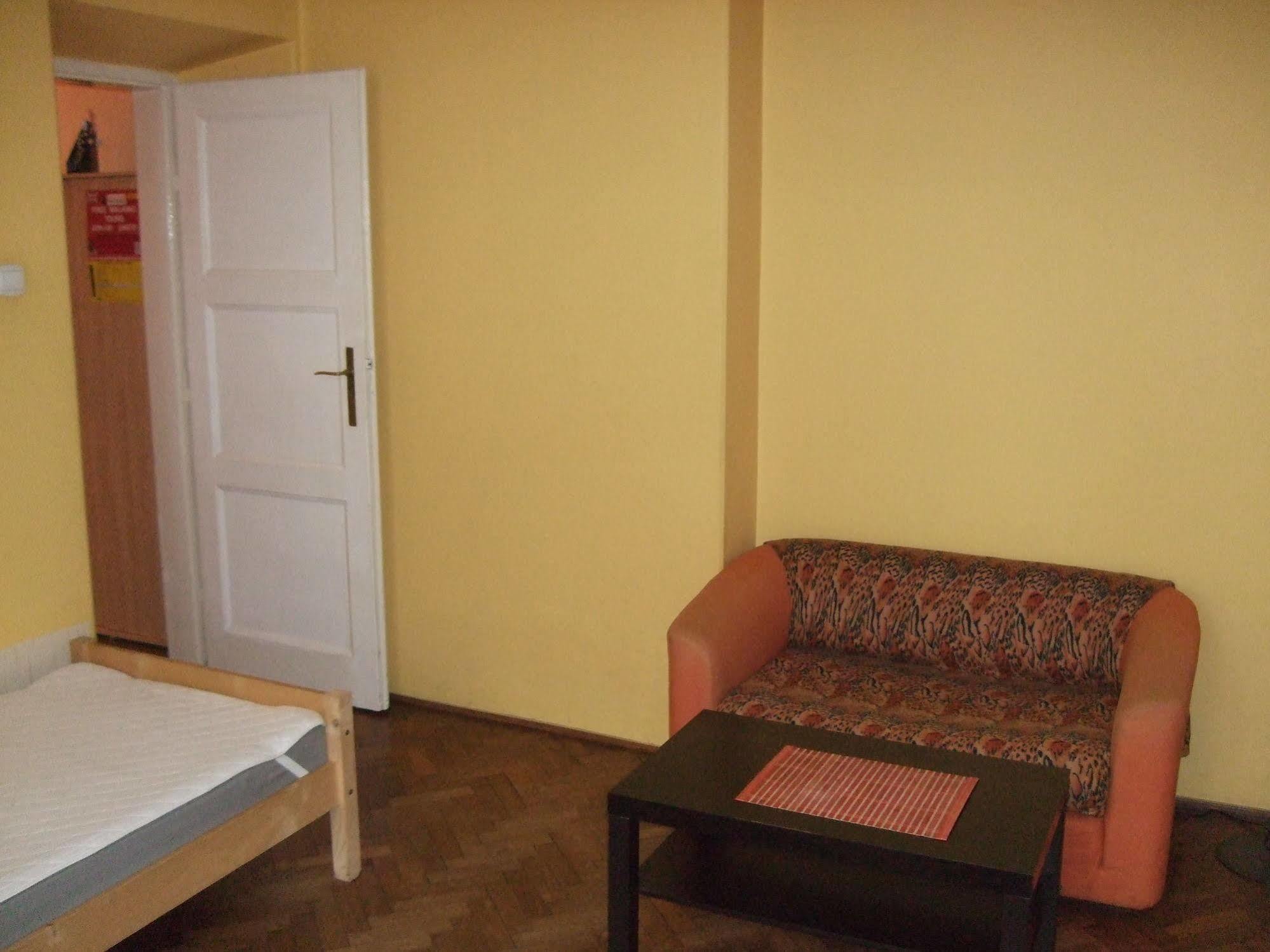 Old Walls Hostel Krakau Buitenkant foto
