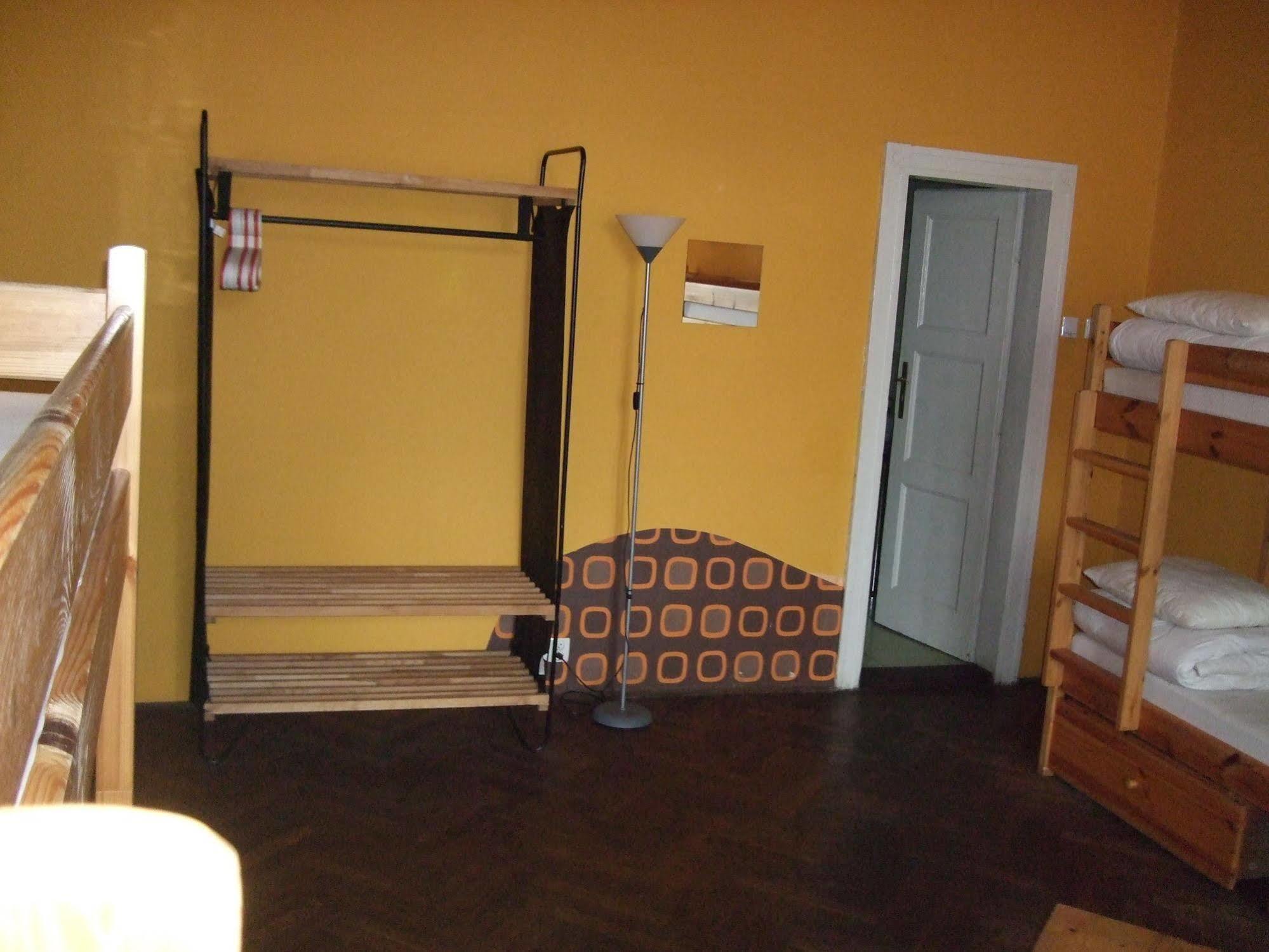 Old Walls Hostel Krakau Buitenkant foto